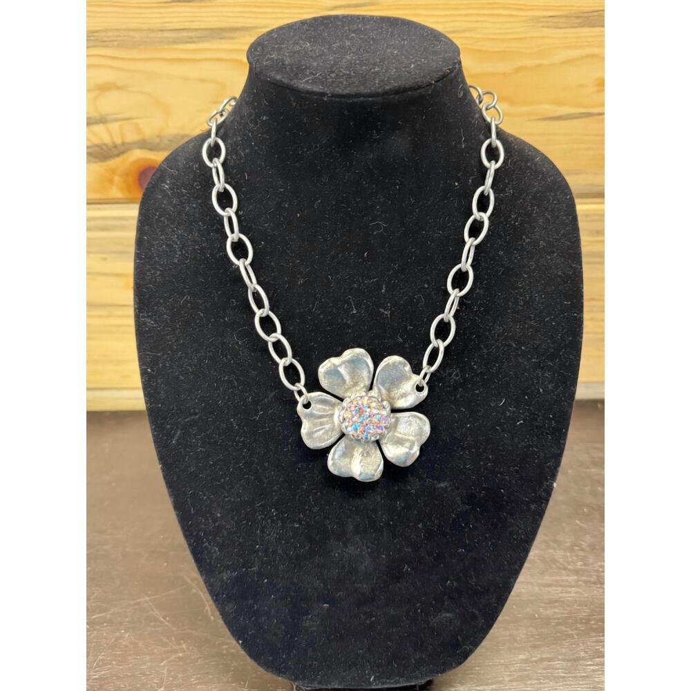 NEW ART BY AMY LABBE women's stone flower sparkle necklace in silver